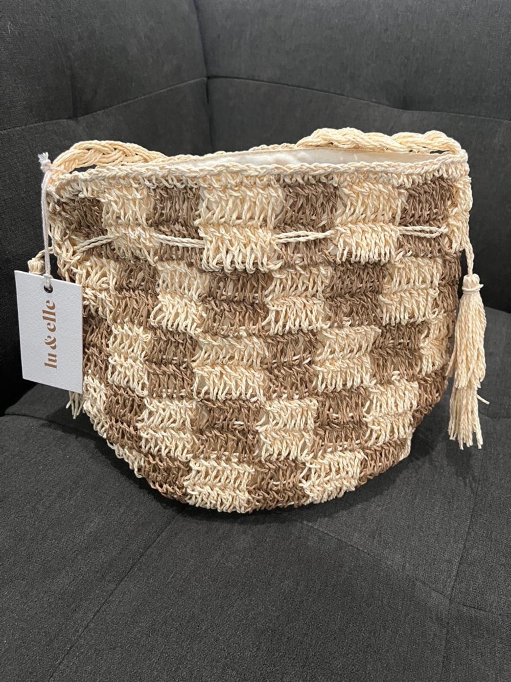 lu & elle Cream and Tan Checkered Woven Tote